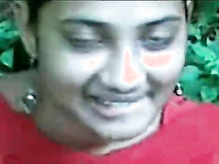 Bengali bhabhi with her hubby in front of her family friend getting naked