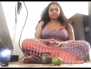 Pooja Aunty Masturbation - Movies. video2porn2