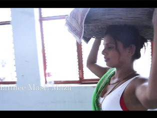 Sabzi Wali Bhabhi Say Romance - Movies. video2porn2