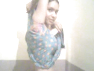 Young Lahori Girl Exposed - Movies.