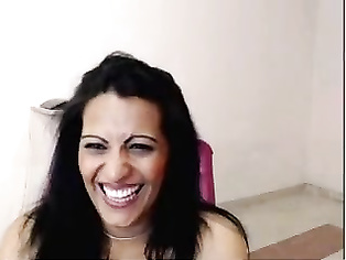 Indian housewife is masturbating like a cam girl.