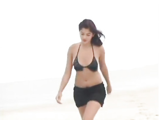 Very Hot Desi Chick fucked on the beach sexy porn.