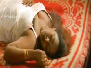 This is very sensual, would be fun if she getts of by the snake