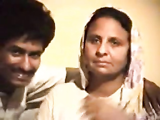 Pakistani Punjabi guy fucking horny mother in law