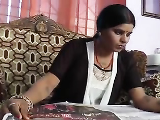 TAMIL HORNY WIFE BATHING WITH DEVAR