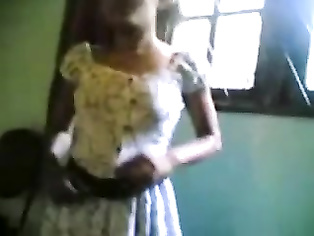 indian girl showing boobs & vagina to boyfriend