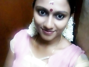 Desi milf exposing nude