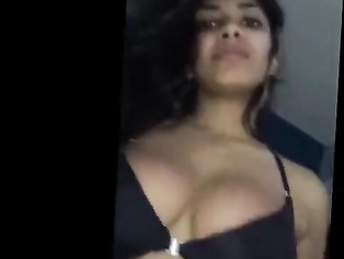 Teen Beautiful Indian NRI Strip Dances For Boyfriend