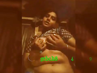 1153 Indian village girl showing boobs on cam