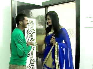 New Hindi short Vid mast bhabhi with his exboyfriend in bedroom beautiful