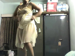 Desi Bhabhi Dancing and Masturbating