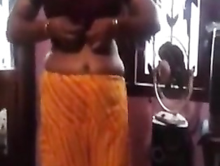 MALLU AUNTYS
