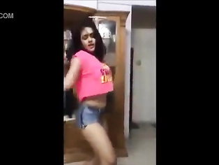 Hot Horny Desi babysitter dancing