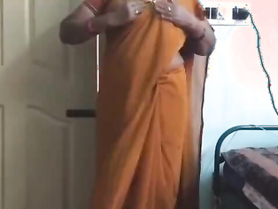 indian desi horny desi telugu kannada malayalam hindi cheating milf wearing saree vanitha showing huge boobs and shaved vagina press hard boobs press nip rubbing cunt masturbation