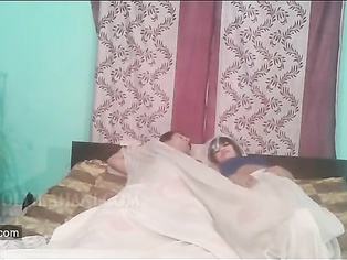 Hindi sexy mallu aunty boobs press