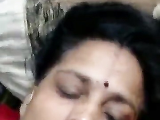 Naughty Chesty Mom Aunty Showing Her Huge Boobs