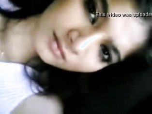 Hot Mumbai College Girl Fuked In Car By Bf