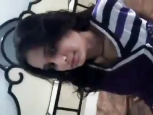 Indian Bhabi www.kand69.com