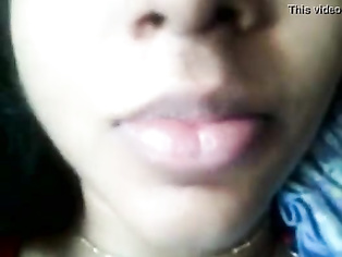 Tamil Beautiful Mallu hot girl beautiful talk with lover and showing cunt - Wowmoyback