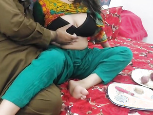 Helping My Stepmom Cutting Onions Than Fucking Her Huge Butt Cheating My Stepdaddy With Hindi Audio