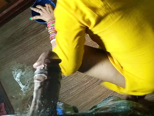 Kaamwali Maid Ko bathroom me Ghodi bnakar Pela