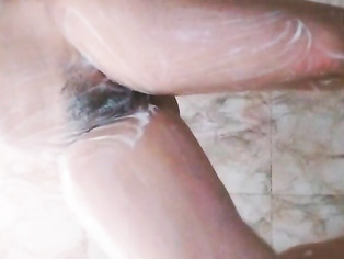 Beautiful riya ne aapni virgin ko toda ungli s