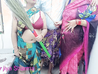XXX Sexy Desi aunty shared his husband with maid!! Tamil latest 2024 cute triple sex