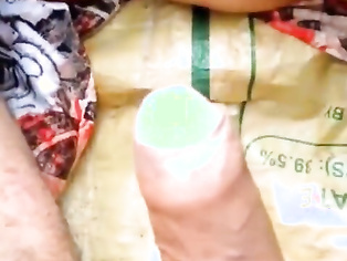 Desi Shop Maid Cheating Sex with Owner at Outdoor Farm