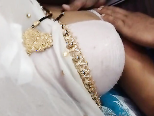 Beautiful guy hotdesixx came to fix the fan and did dirty work with the hotgirl21 wife.