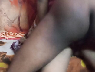 Gaon ki randi aati ki beautiful vagina ko indian ladke ne chodkar maje