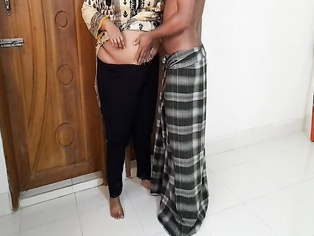 Teenage 18+ Sexy PLUMP Satule Maa Ko Beta Ni Bed Room Par Chudai (Innocent stepmother gets pregnant)