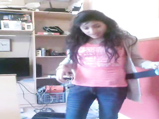 Sex Bomb Arushi - Movies.