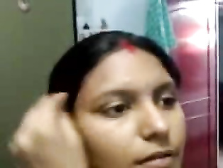 Indian new married wife showing her sexy boobs in sexy saree.