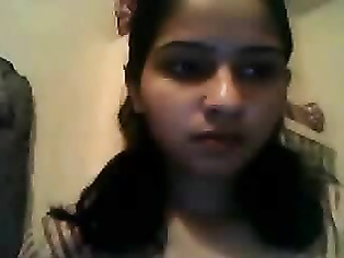 High profile Indian call girl Shilpa Rai with her client in hotel bedroom sucking his big dick